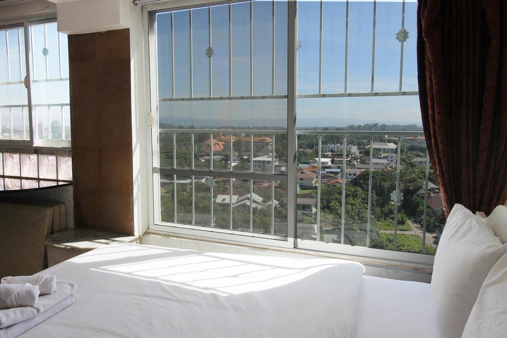 Penthouse Galare Thong Tower Apartment Chiang Mai Exterior photo